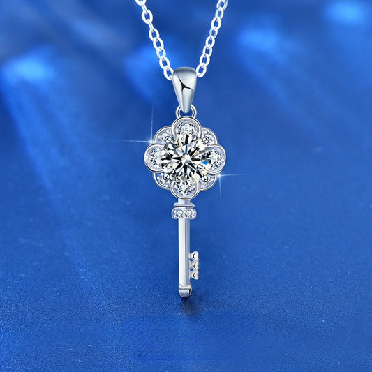 925 Sterling Silver Key Necklace Female 1 Carat Moissanite Diamond